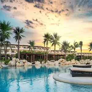 secrets-maroma-beach-riviera-cancun.allrivieramayahotels.com/