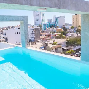 soho-3-departamento-a-una-cuadra-de-la-playa.mazatlan-hotels.com/